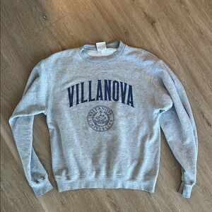 Villanova University Gray crew neck Sweater